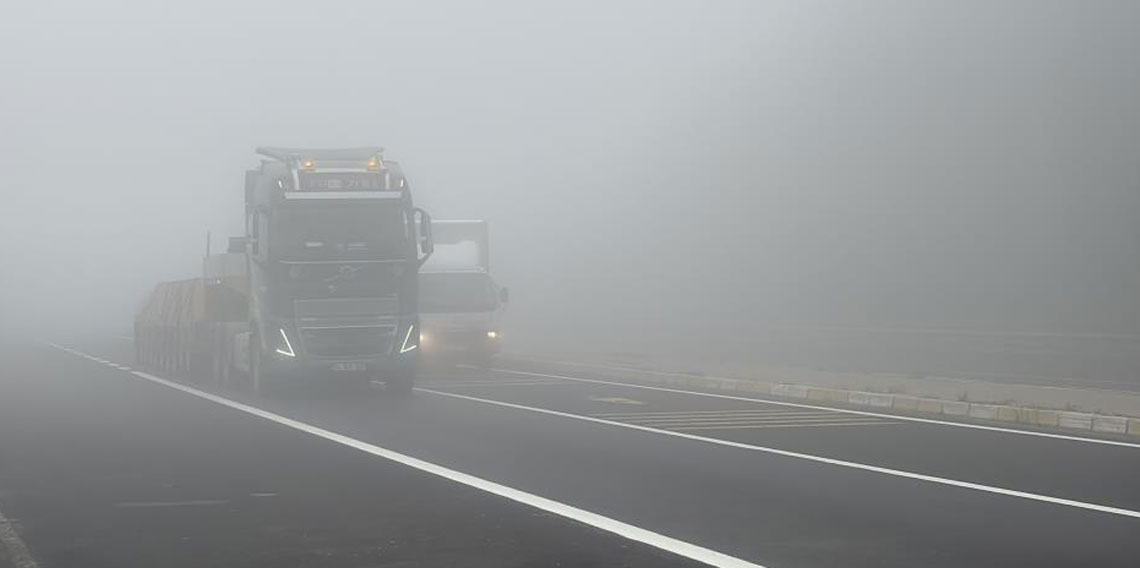 Bolu Dağı sisle kaplandı, görüş mesafesi 20 metreye düştü