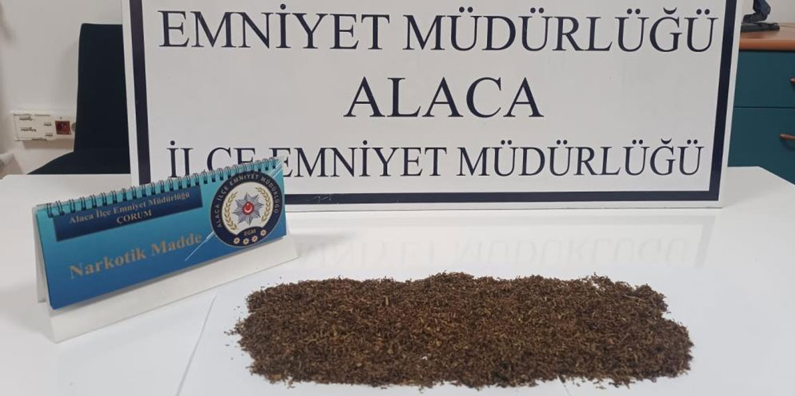 Polisin şüphesi ele verdi: Uyuşturucuyla yakalanan 3 kişi gözaltına alındı