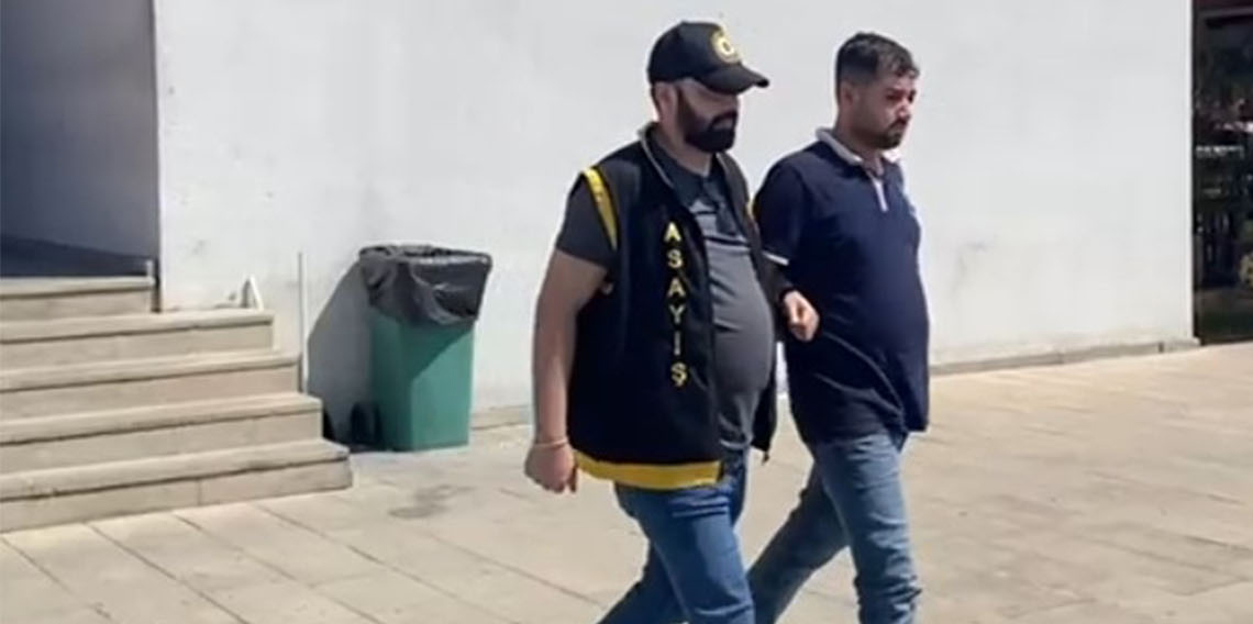 Sahte polisler ’Banka soygunu’ yalanıyla yaşlı adamı dolandırdı