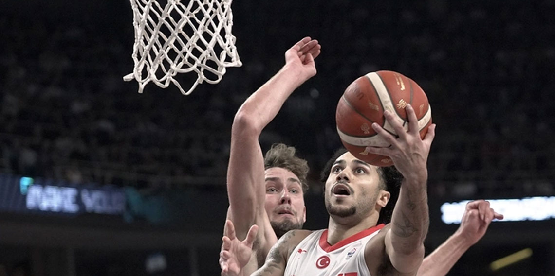 Shane Larkin A Milli Basketbol takımına veda etti