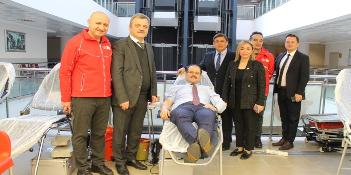 Samsun Adliyesi’nde Kızılay’a kan bağışı kampanyası