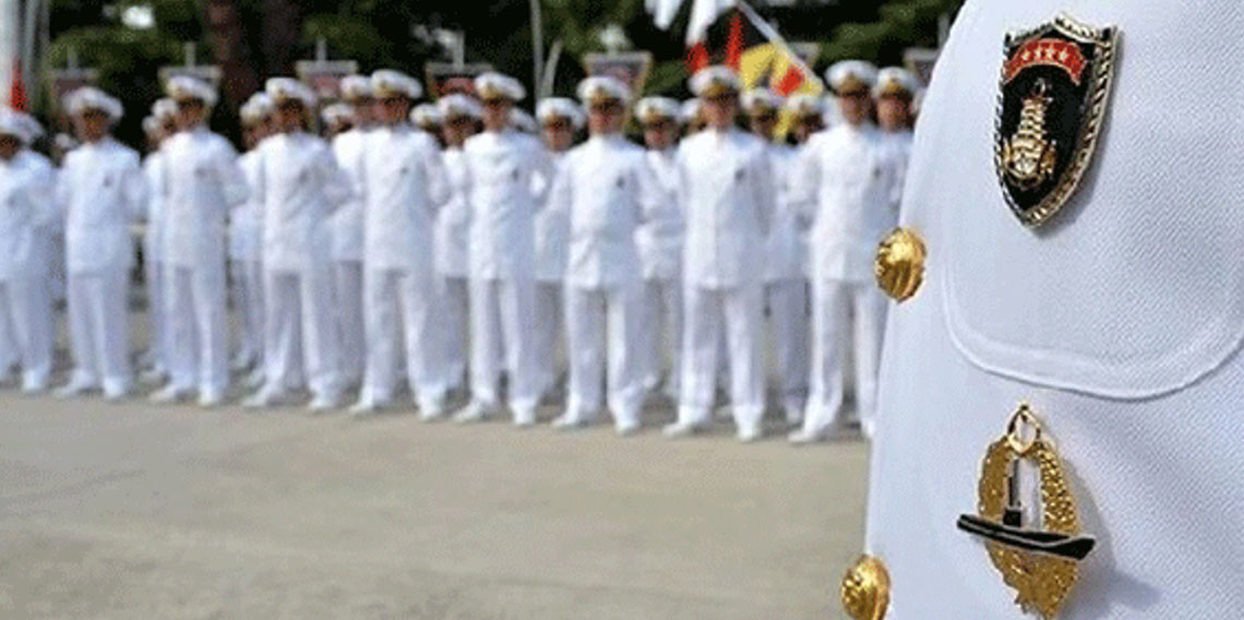 Deniz Kuvvetleri'nde FETÖ operasyonu: 10 subay gözaltında