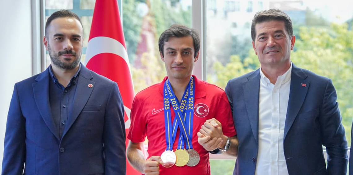 Şampiyon Ortahisar Belediyesine Katıldı
