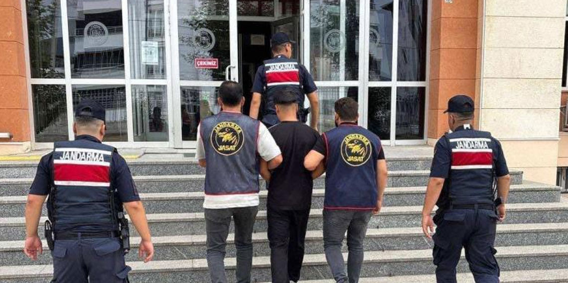 117 yıl kesinleşmiş hapis cezası bulunan firari yakalandı
