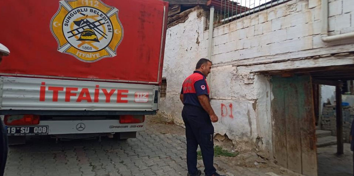 92 yaşındaki kadın evinde ölü bulundu