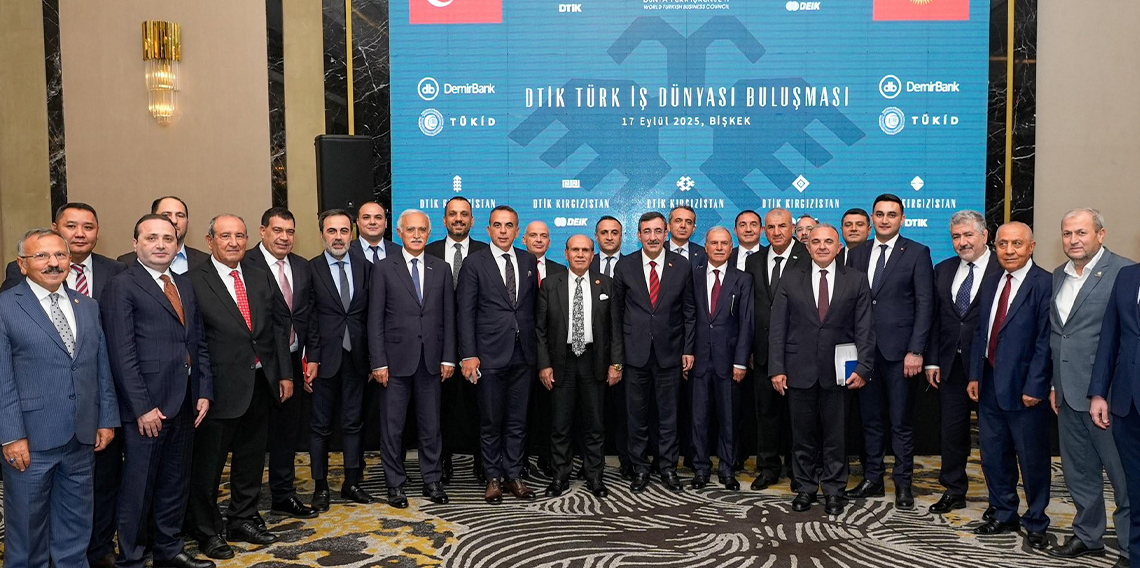 Cumhurbaşkanı Yardımcısı Yılmaz, Kırgızistan'da Türk iş insanlarıyla buluştu