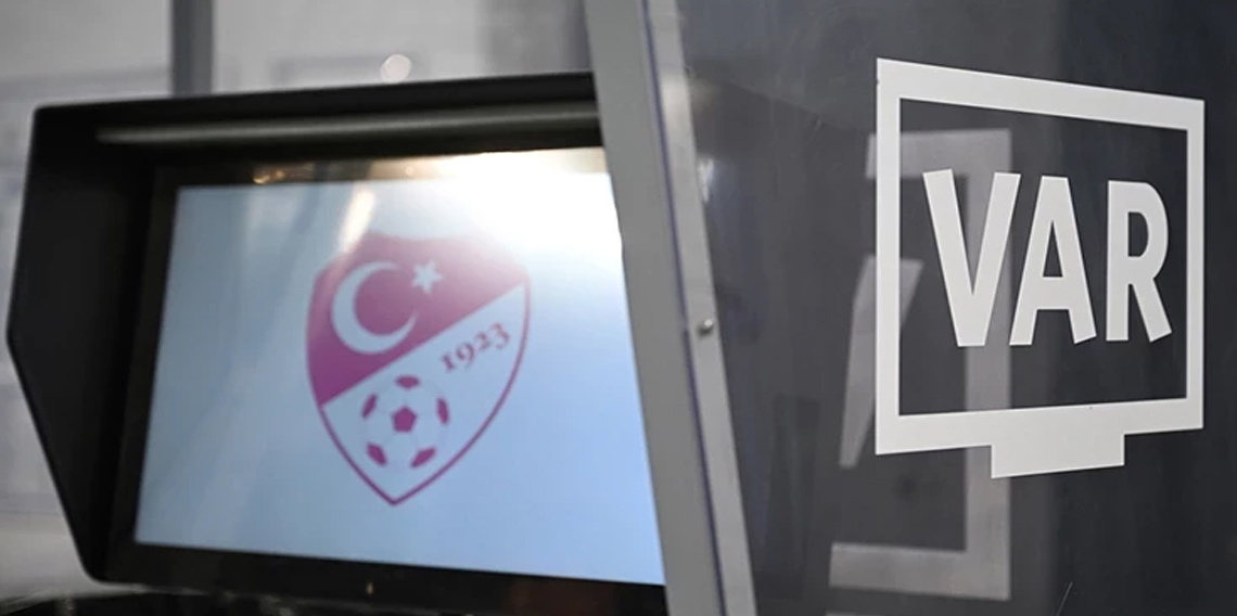 Bu hakemlerle bu lig bitmez