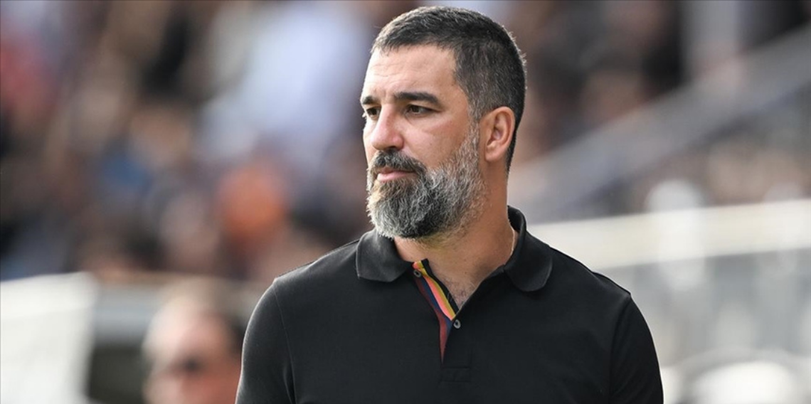 Arda Turan Zirveyi Yakaladı