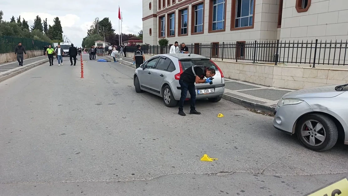 Yalova'da tanık olarak gittiği adliye önünde öldürüldü