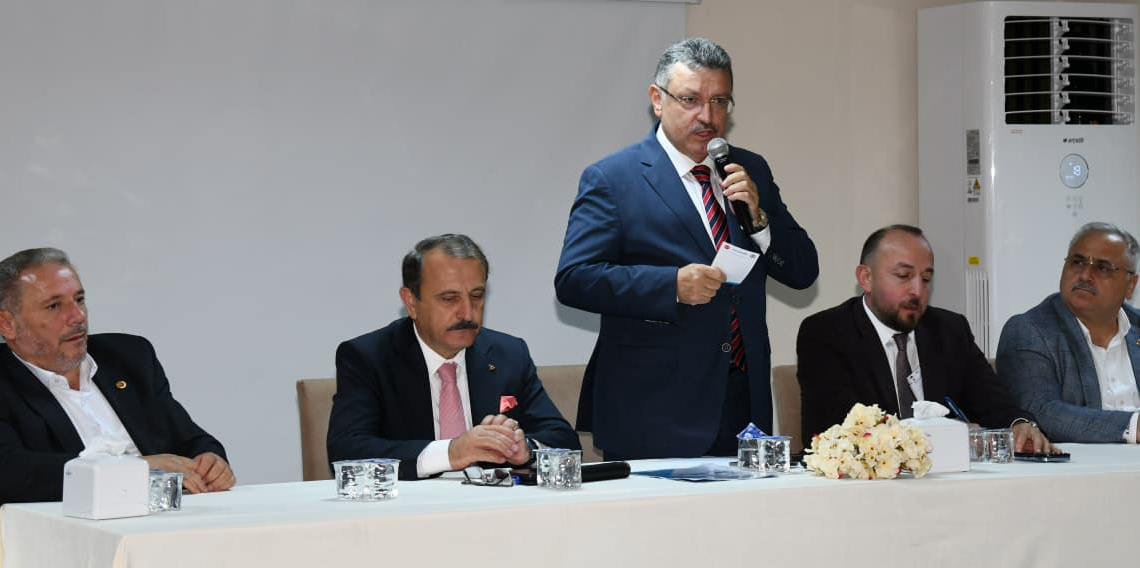 Başkan Genç Muhtarlarla Buluştu