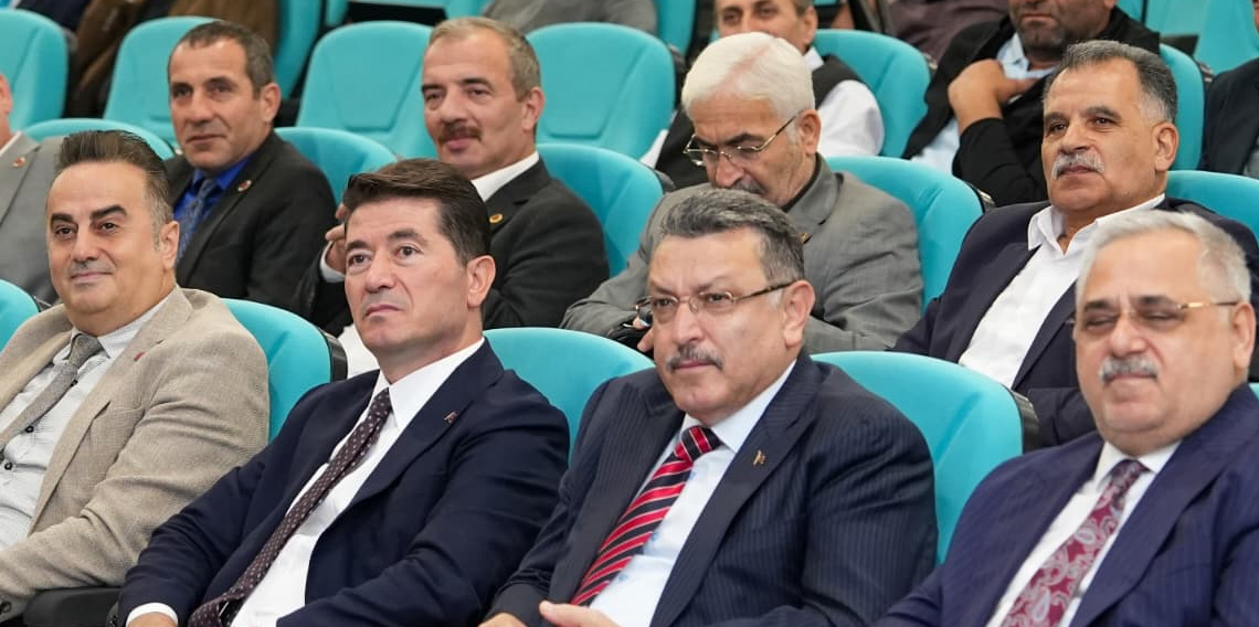 Ahmet  Kaya Ortahisar muhtarlar derneği kuruluna katıldı