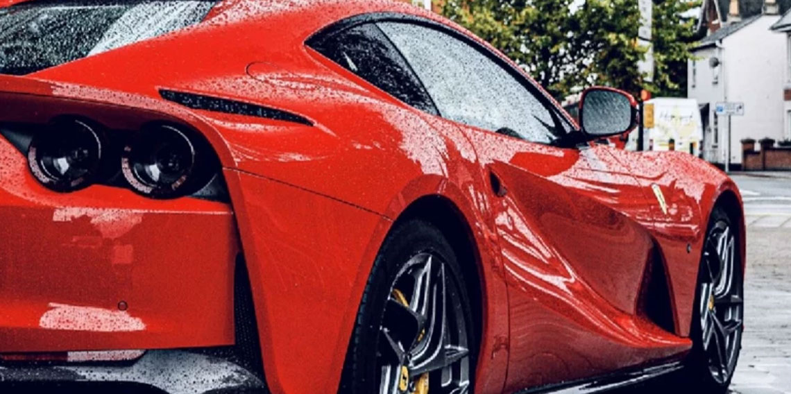 Maliye vergisiz Ferrarilerin peşine düştü! “T” plaka oyunu ortaya çıktı!