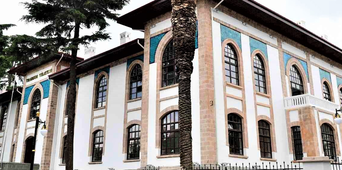 Trabzon Çarşıbaşı Açıklarında Balıkçıların Ağına Yabancı Menşeli İnsansız Deniz Aracı Takıldı