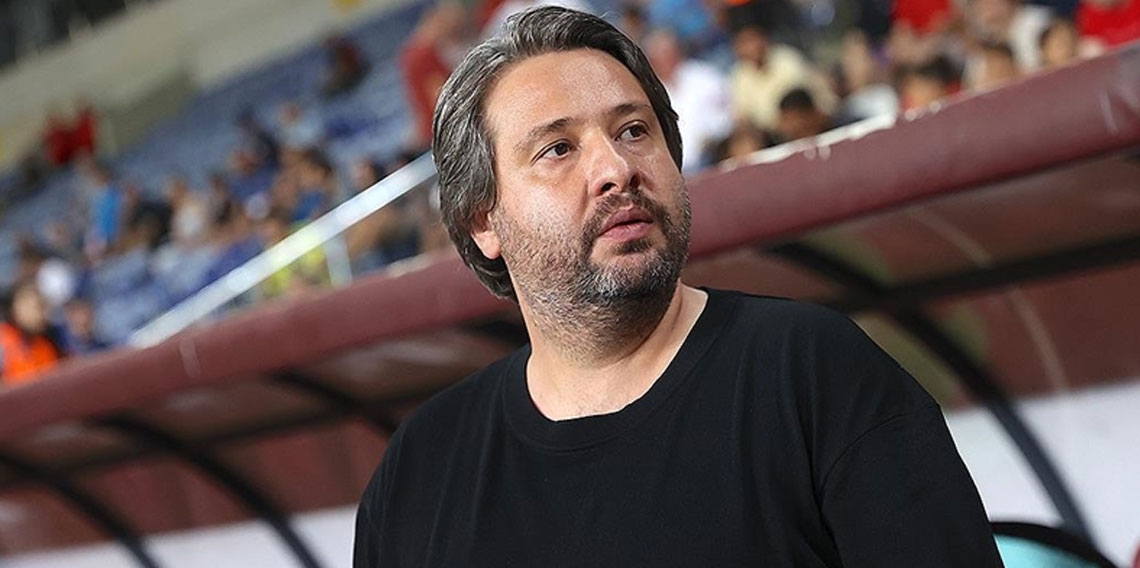 4 maçın 3’ünü kaybetti! Yurt dışından teklif aldı!