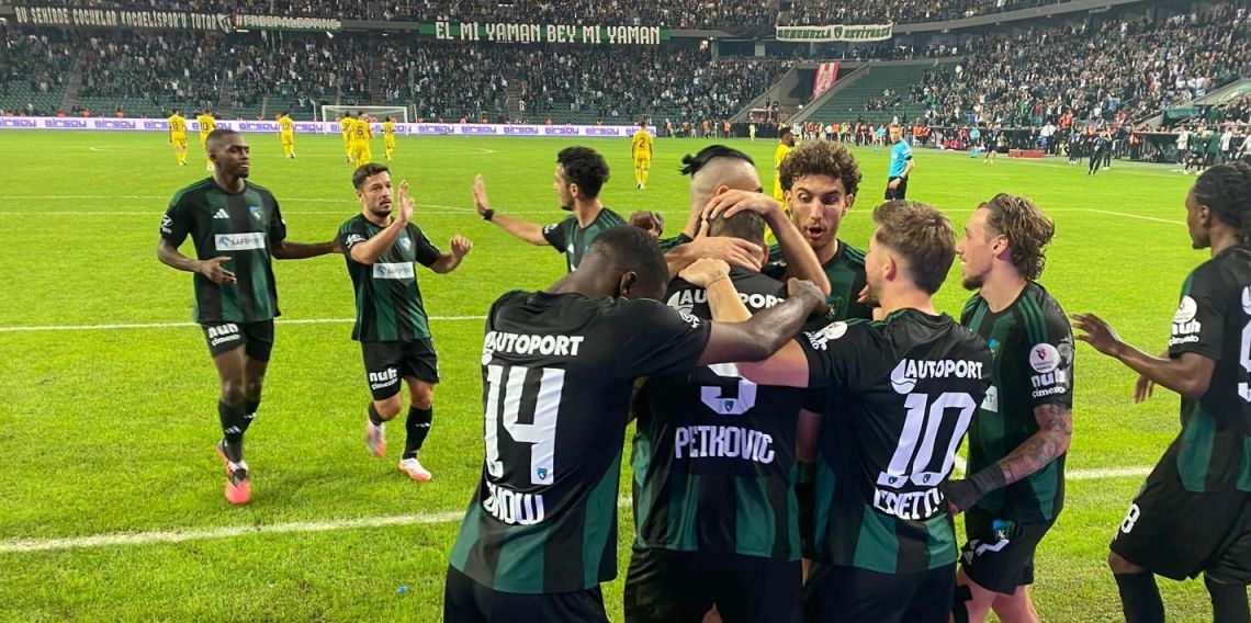 Petkovic, Kocaelispor’u hayata döndürdü!