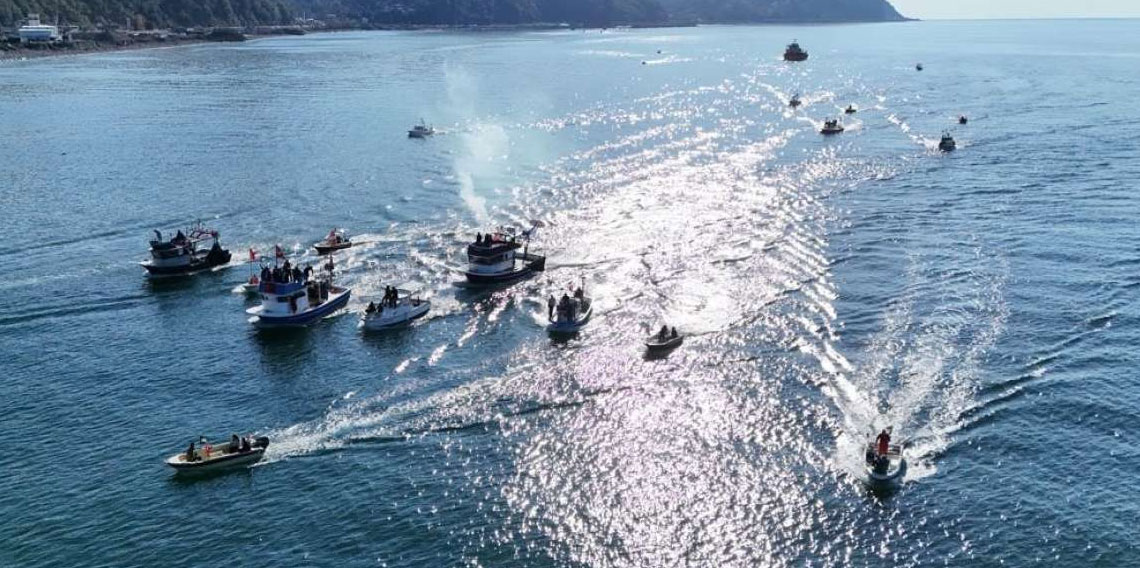 Artvin'de Gazze için tekne ile denize açıldılar