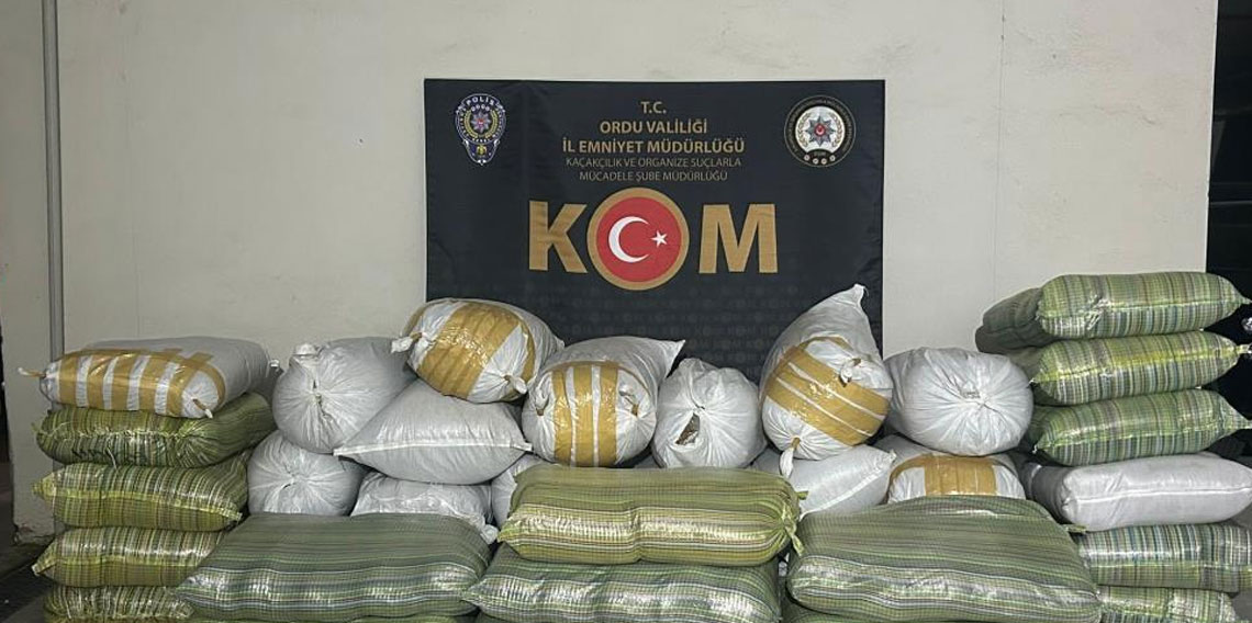 Ordu'da kaçakçılık operasyonu! 1 ton 215 kilo tütün ele geçirildi!