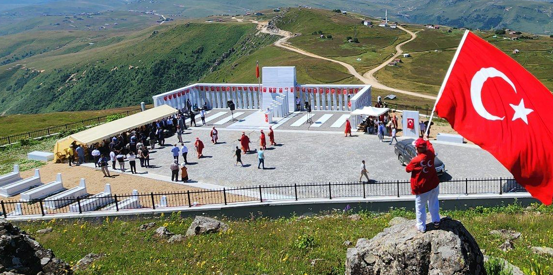Başkan Genç'den Şehitlere Vefa