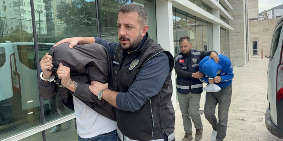 Samsun’da uyuşturucuyla yakalanan 2 kişi adliyeye sevk edildi