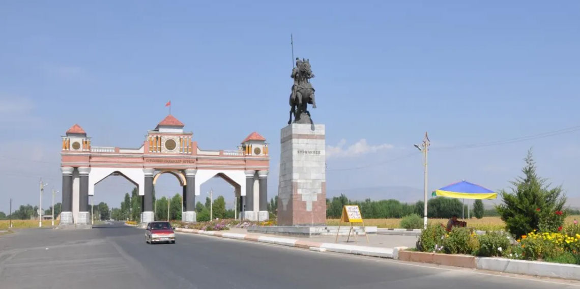 Kırgızistan'ın Celalabad şehrinin adı 'Manas' oldu