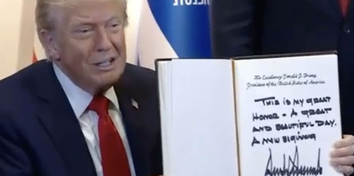 Trump İsrail meclisinde: Ziyaretçi defterine not yazdı