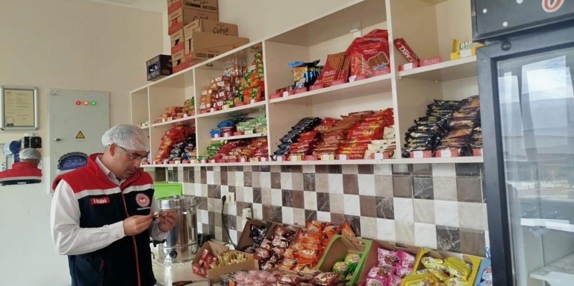 Bayburt'ta okul ve öğrenci yurtlarında gıda denetimleri yapıldı