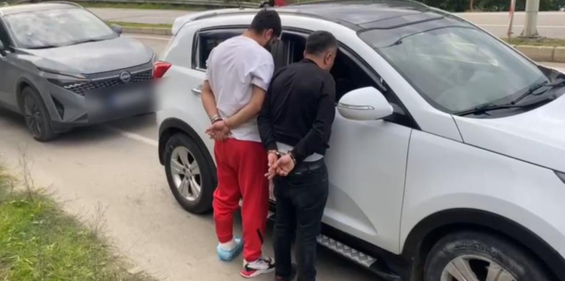Samsun polisinden nefes kesen takip: 1 kilo 830 gram metamfetamin ele geçirildi