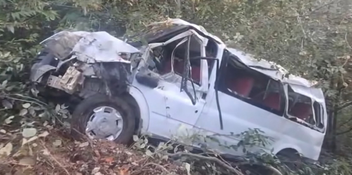 Ordu’da minibüs şarampole devrildi: 11 yaralı