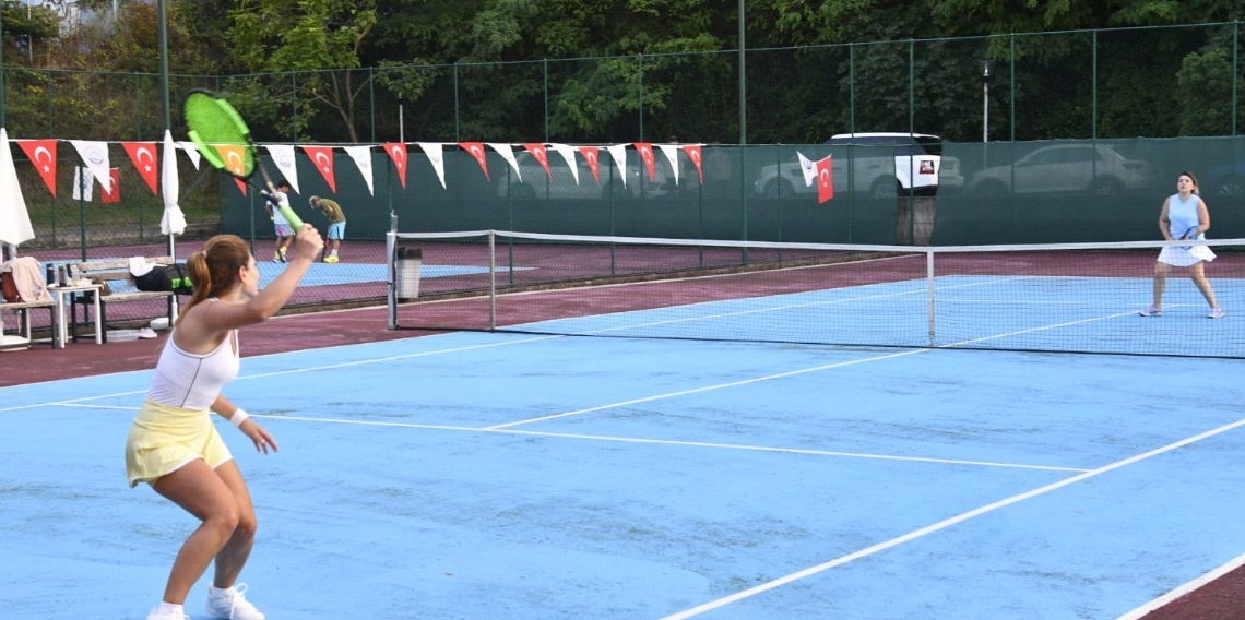 Trabzon'da Tenis Turnuvası İçin Kayıtlar Başladı