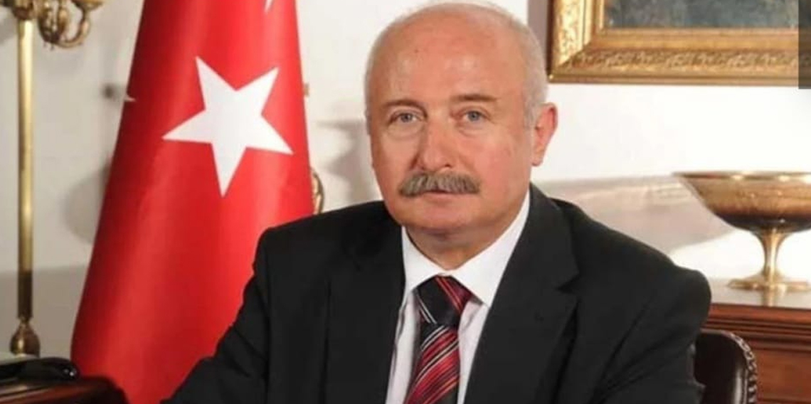 Trabzon Eski Valisi Alaaddin Yüksel Hayatını Kaybetti