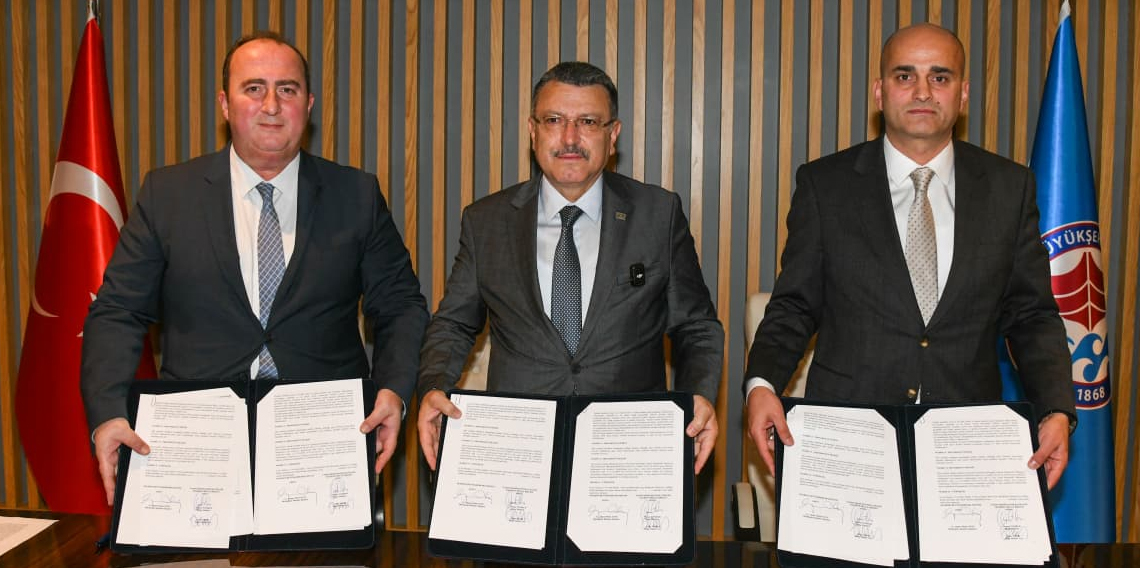 Trabzon Büyükşehirden Çiftçilere Hayvan Desteği