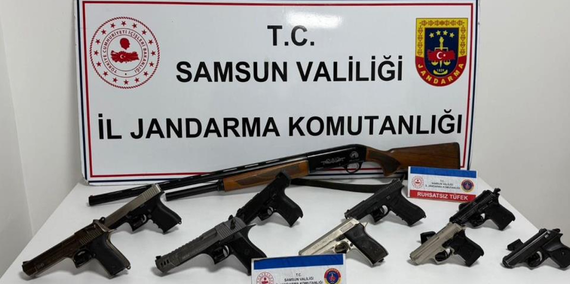 Sosyal medyada silahla havaya ateş ettikleri tespit edilen 10 kişi yakalandı