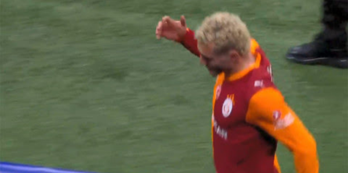 Galatasaray Taraftarından Barış Alper Yılmaz'a Tepki