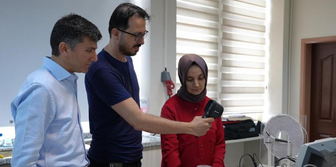 KBÜ'den implant enfeksiyonlarına karşı yenilikçi yöntem
