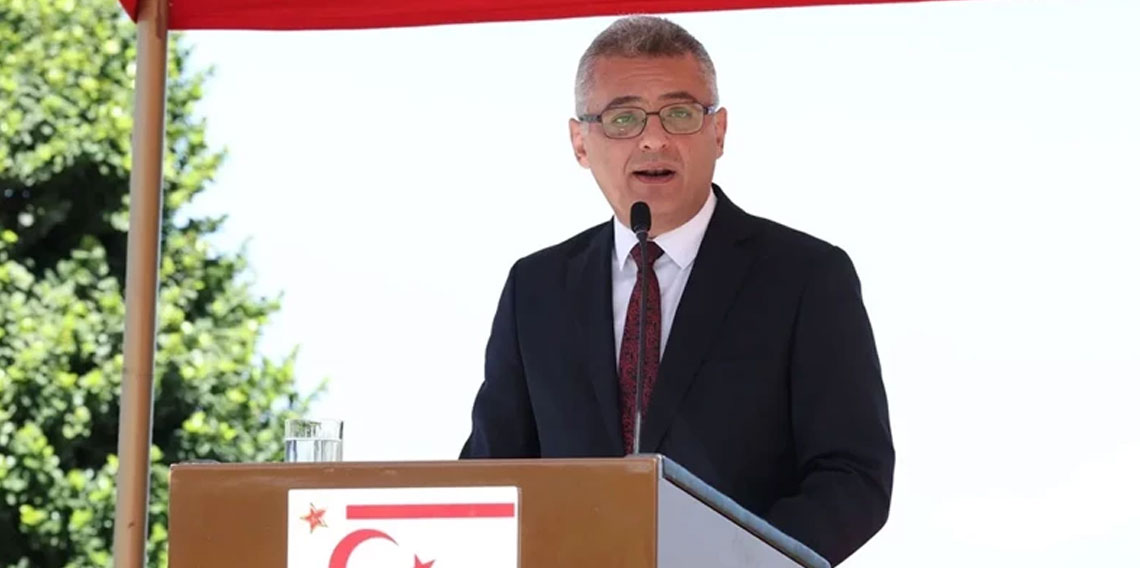 Tufan Erhürman ant içti, ilk konuşmasında Türkiye'den bahsetti