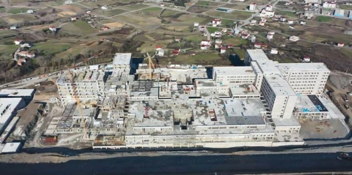 Atakum Devlet Hastanesi’nin yüzde 25’i tamamlandı