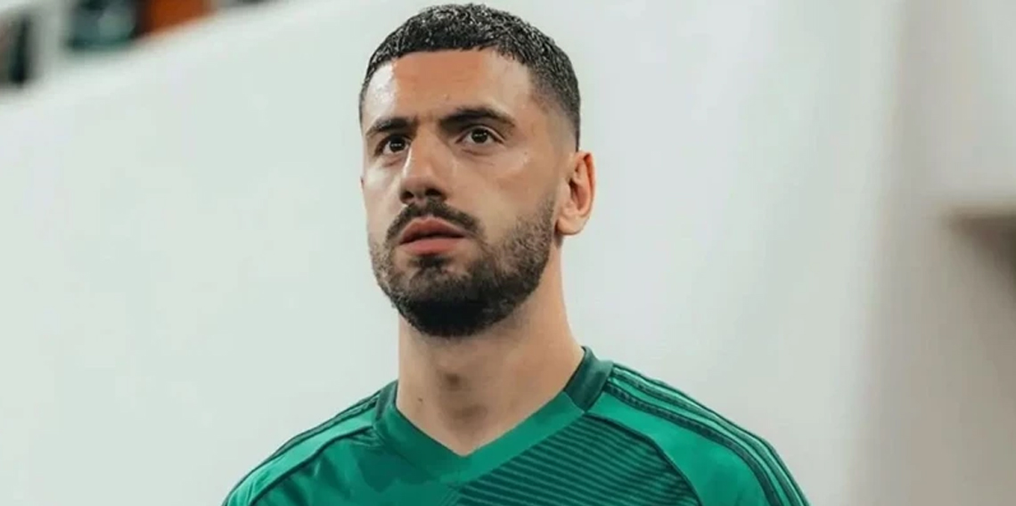 Merih Demiral imzayı atıyor