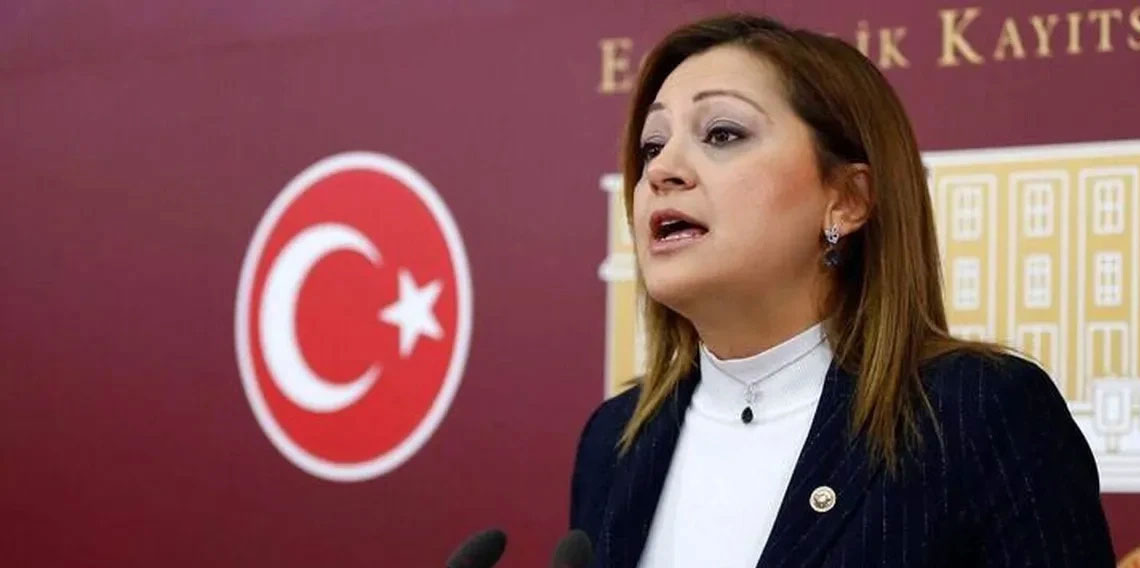 AK Parti'ye geçiyor mu? Doğruya doğru, yanlışa yanlış' dedi karar verdi