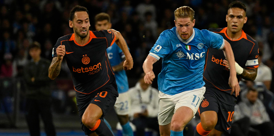 Hakan’ın golü Inter’e yetmedi, Napoli liderliği aldı