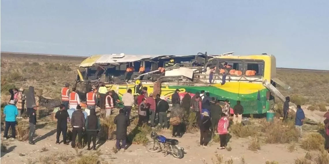 Bolivya'da otobüs kazası: 16 ölü, 36 yaralı