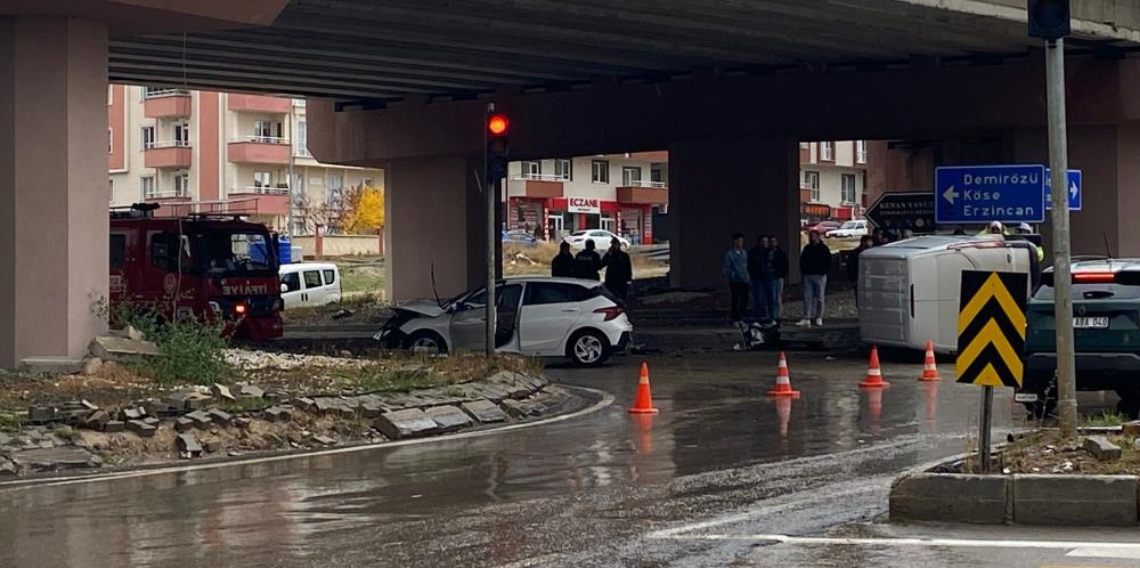 Bayburt’ta trafik kazası: 3 yaralı