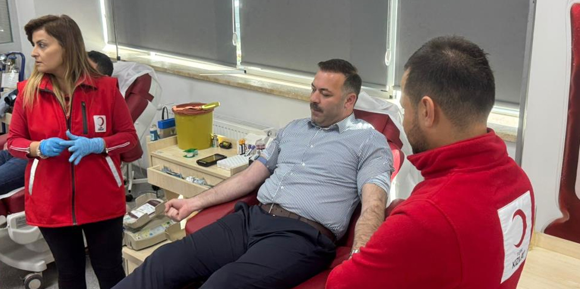 AK Parti Zonguldak Teşkilatı kan bağışında bulundu