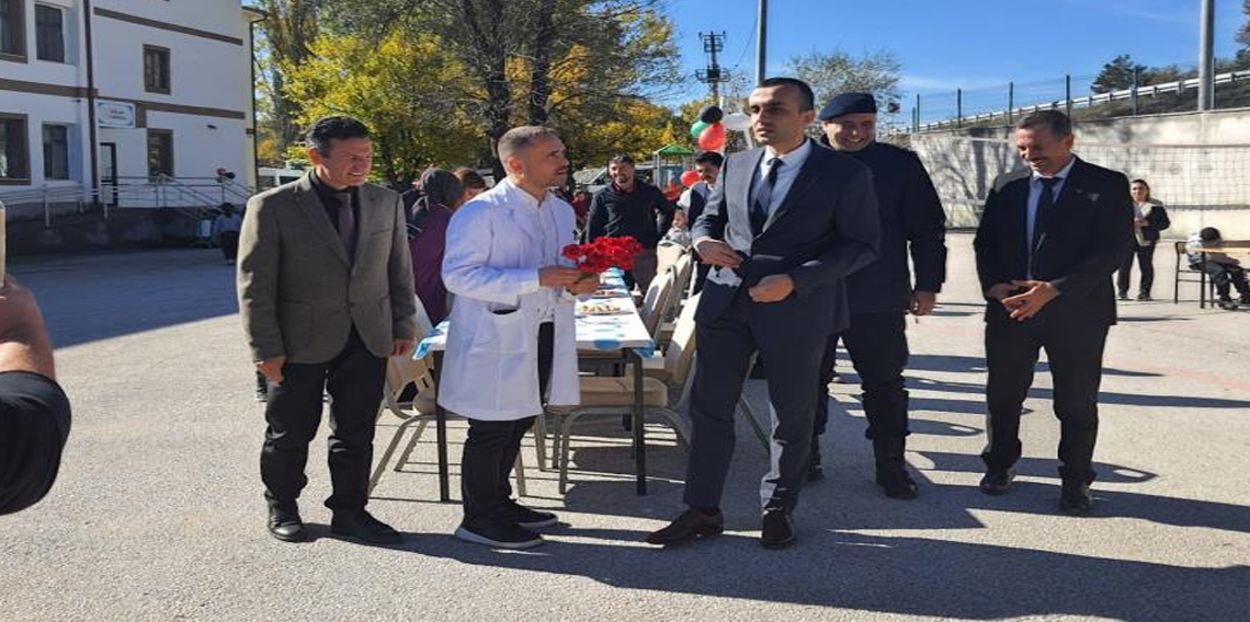 Öğrencilerden Filistin’e anlamlı destek