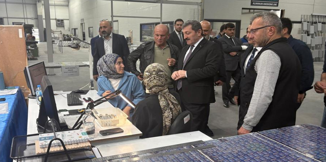Bafra OSB’lerde üretim atağı: Vali Tavlı’dan yatırım turu