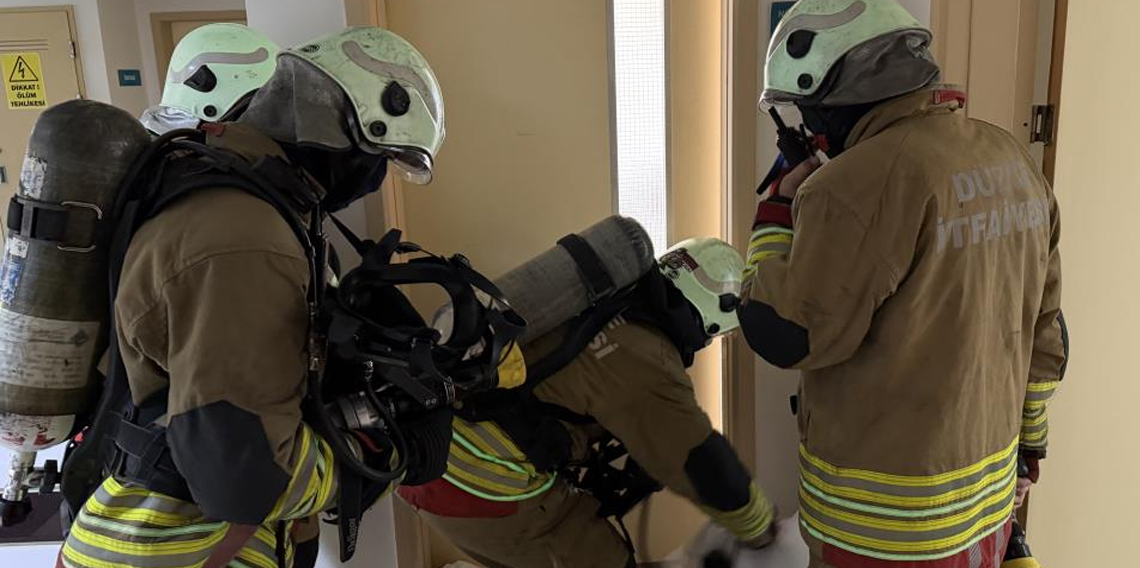 Kadın doğum hastanesinde yangın tatbikatı gerçeğini aratmadı