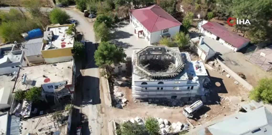 Adıyaman’da cami kubbesi çöktü: 5 yaralı