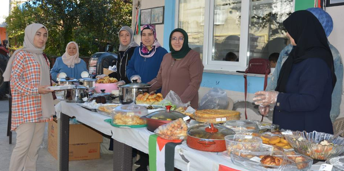Ordu'da hayır çarşısı ile Filistin'e destek