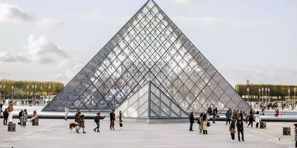 Paris Savcılığı: Louvre soygunu profesyonellerin işi değil
