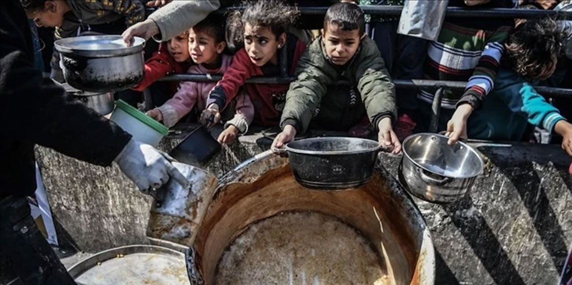 Gazze'de ateşkes sürüyor ama açlık hat safhada...