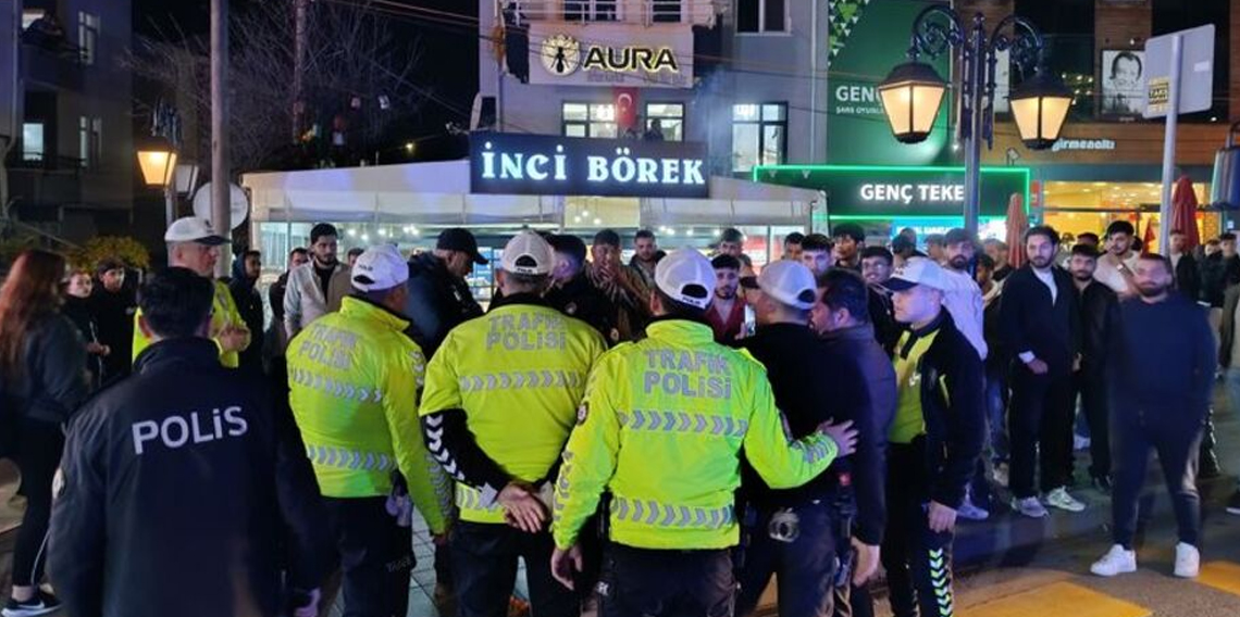 Taraftarlar birbirine girdi: 5 yaralı, 1 gözaltı